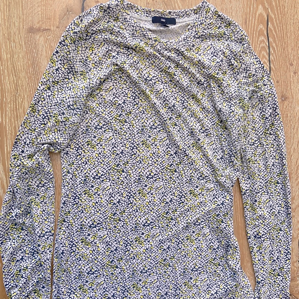 Gap top